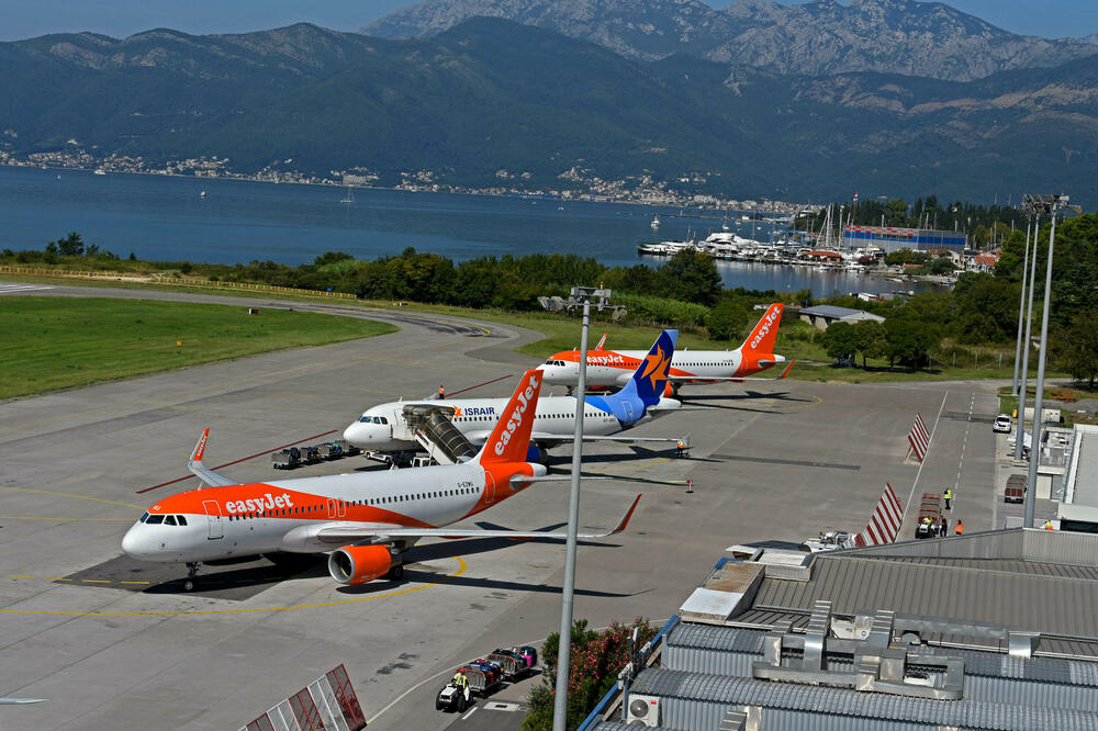Za novi rekord nedostaje osam hiljada putnika: Aerodrom Tivat, Foto: Aerodromi Crne Gore