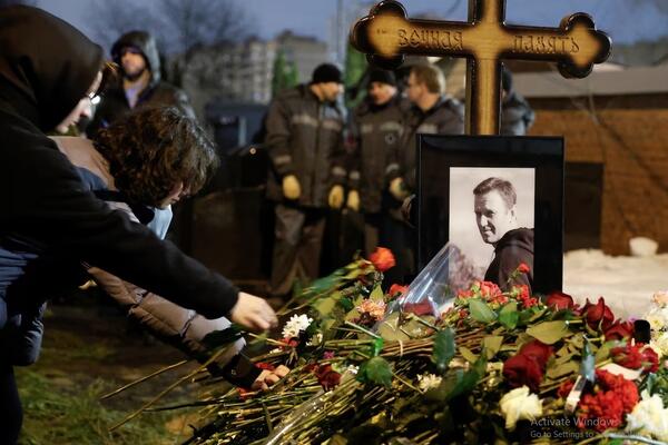 “Pokajanje” zbog molitve na grobu Navaljnog