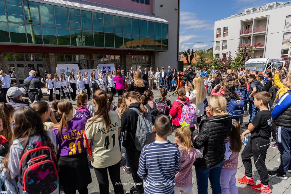 <p>Na Sajmu su sportske organizacije sa teritorije Pljevalja i Žabljaka predstavile svoj rad, a ukazali su i na značaj bavljenja sportom.</p>