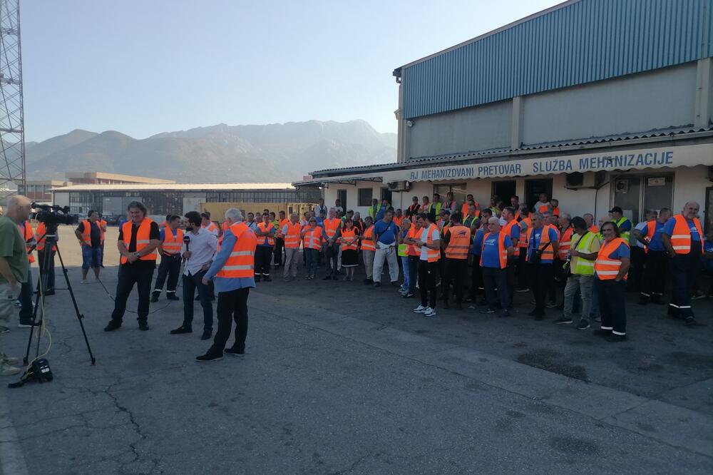 Sa prošlogodišnjeg štrajk upozorenja zaposlenih u “Port of Adria”, Foto: Sindikat