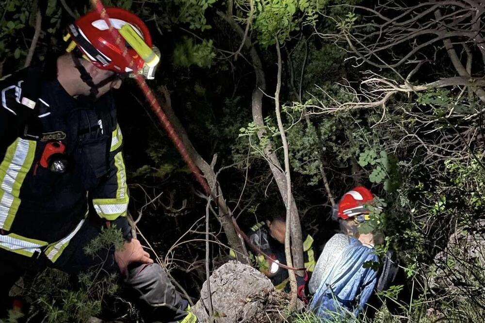 Foto: Facebook/Vatrogasna jedinica Kotor