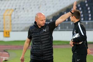 Partizan smijenio Duljaja, novi trener je Albert Nađ