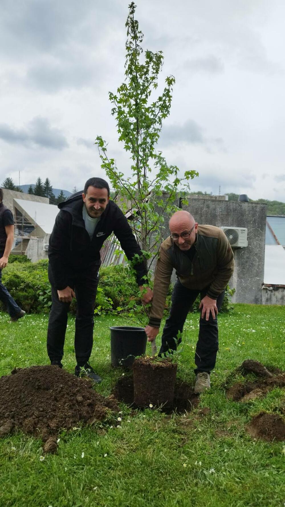 <p>Aktivnosti ozelenjavanja gradskih zelenih površina, kako i akcije pošumljavanja, najavljene su i u narednom periodu</p>