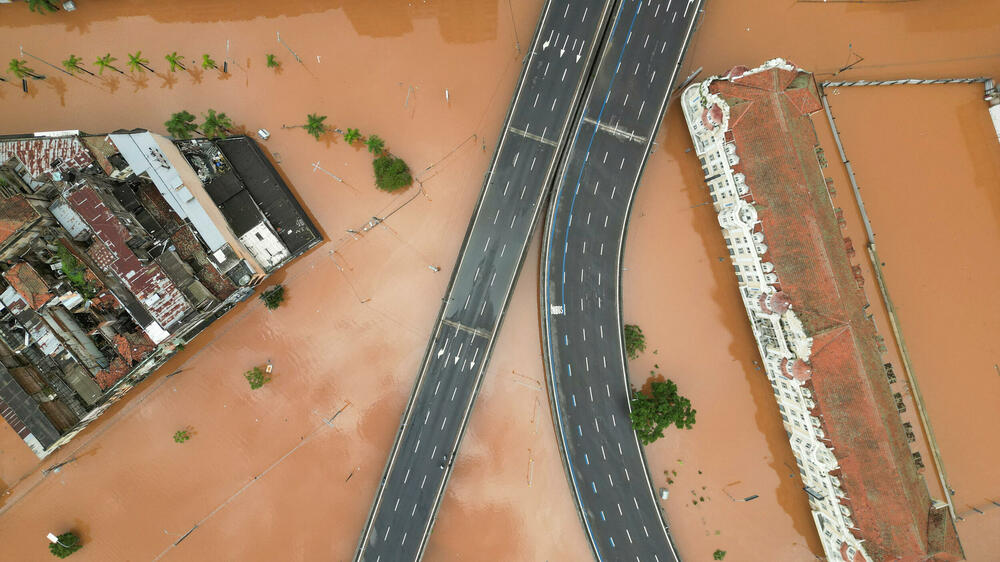 <p>Poplave već nekoliko dana žestoko pogađaju djelove Brazila</p>