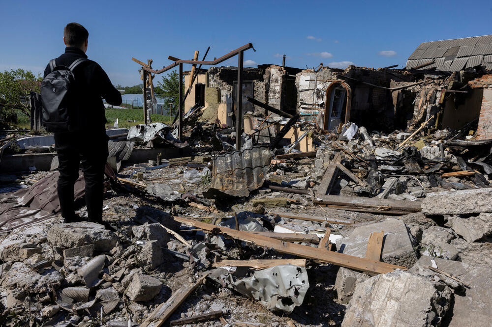 Kuća u kijevskoj oblasti pogođena u ruskom napadu, Foto: Reuters