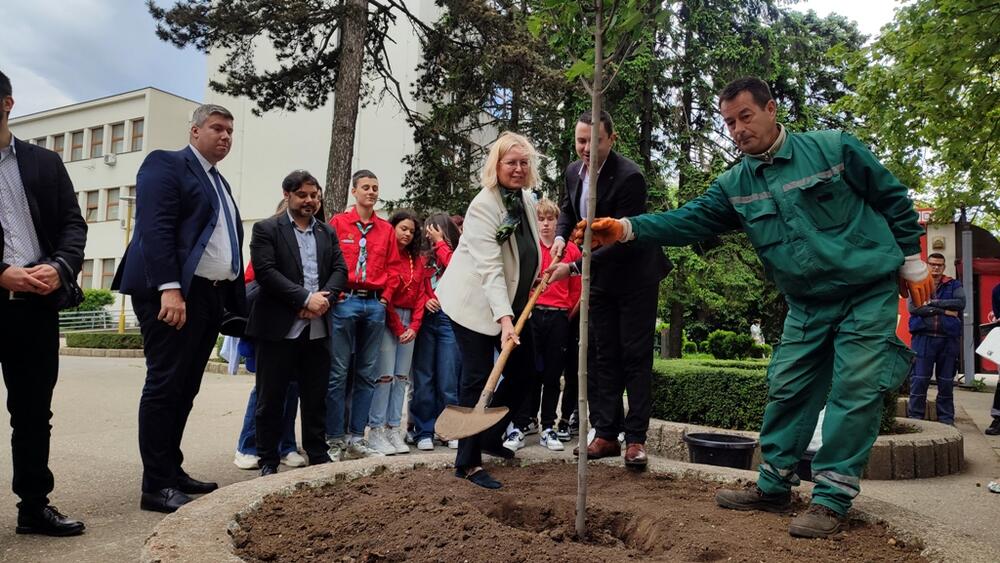 <p>U Inovaciono preduzetničkom centru Tehnopolis održana je konferencija pod nazivom "Inicijativa Nikšić Evropska prestonica kulture 2030 – benefiti za zajednicu i mlade"</p>