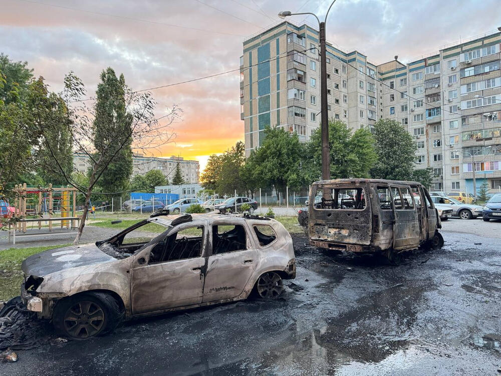 <p>U jednom od najsmrtonosnijih napada do sada na region Belgoroda, Ukrajina je pokrenula, kako su ruski zvaničnici rekli, masivan raketni napad sa balističkim projektilima "Točka" i višestrukim raketnim sistemima Adler i RM-70 Vampir (MLRS)</p>