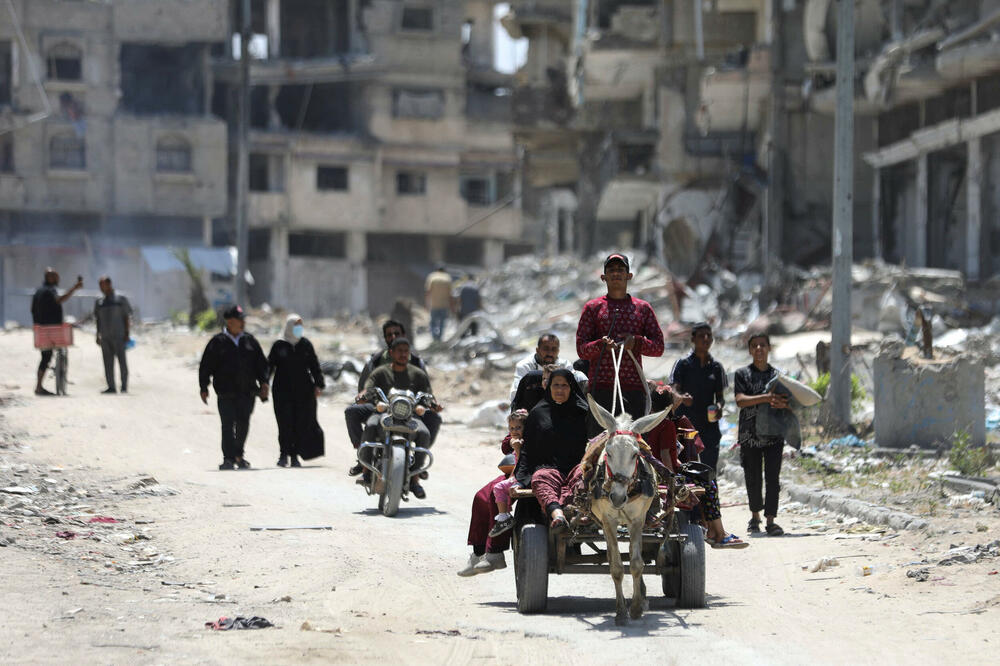 Palestinci bježe iz Džabalije nakon što je izraelska vojska pozvala stanovnike da se evakuišu, sjeverni pojas Gaze, Foto: Reuters