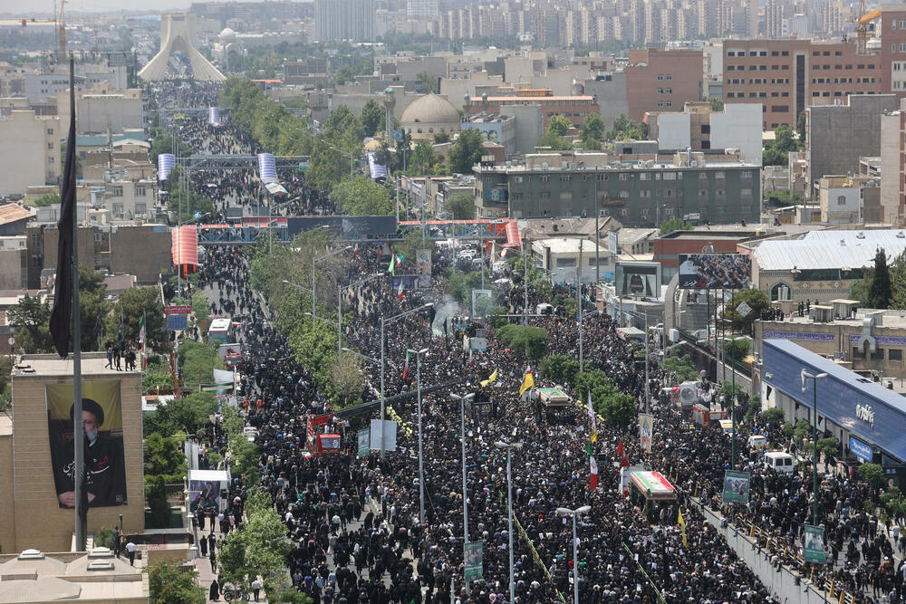 <p>Ceremoniji prisustvuje i Ismail Hanije, vođa Hamasa, gupe koju su Sjedinjene Američke Države (SAD) i Evropska unija (EU) proglasile terorističkom organizacijom. Iran je naoružavao i podržavao Hamas tokom trenutnog rata sa Izraelom u Pojasu Gaze</p>