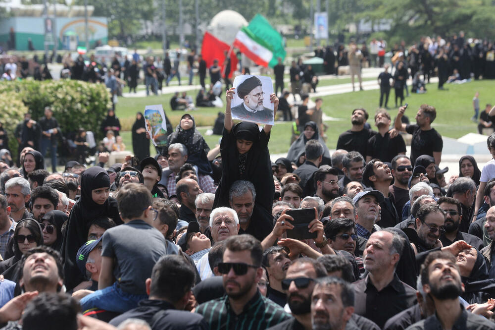 <p>Ceremoniji prisustvuje i Ismail Hanije, vođa Hamasa, gupe koju su Sjedinjene Američke Države (SAD) i Evropska unija (EU) proglasile terorističkom organizacijom. Iran je naoružavao i podržavao Hamas tokom trenutnog rata sa Izraelom u Pojasu Gaze</p>