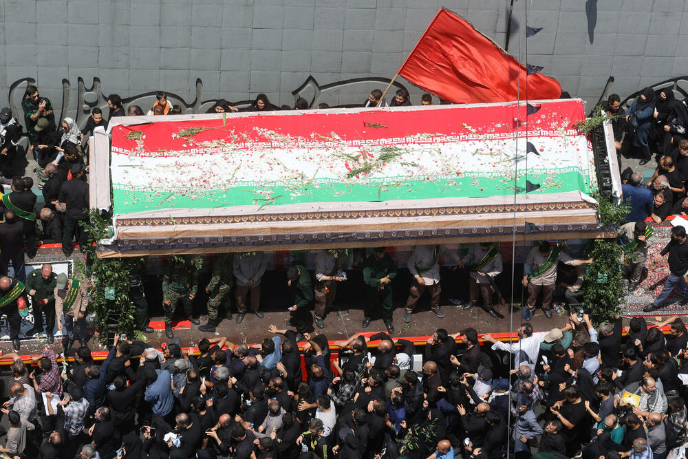 <p>Ceremoniji prisustvuje i Ismail Hanije, vođa Hamasa, gupe koju su Sjedinjene Američke Države (SAD) i Evropska unija (EU) proglasile terorističkom organizacijom. Iran je naoružavao i podržavao Hamas tokom trenutnog rata sa Izraelom u Pojasu Gaze</p>