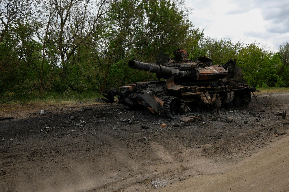 Uništeni tenk u regionu Harkova, Foto: Reuters