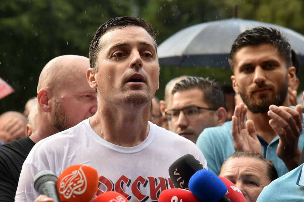 Mirjačić na današnjem protestu, Foto: Boris Pejović