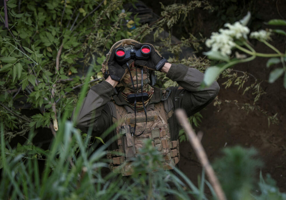 Ukrajinski vojnik na ratištu blizu Bahmuta
