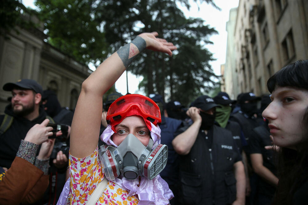 Sa protesta u Tbilisiju, glavnom gradu Gruzije protiv usvajanja zakona, Foto: Reuters