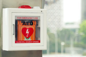 Stvoreni uslovi za postavljanje AED uređaja: Na korak do javne...