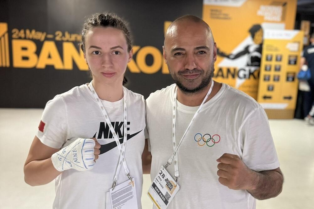 Bojana Gojković vjeruje da može do vize za Pariz, njemački ketmen Ali priprema crnogorsku bokserku za ring, Foto: BSCG