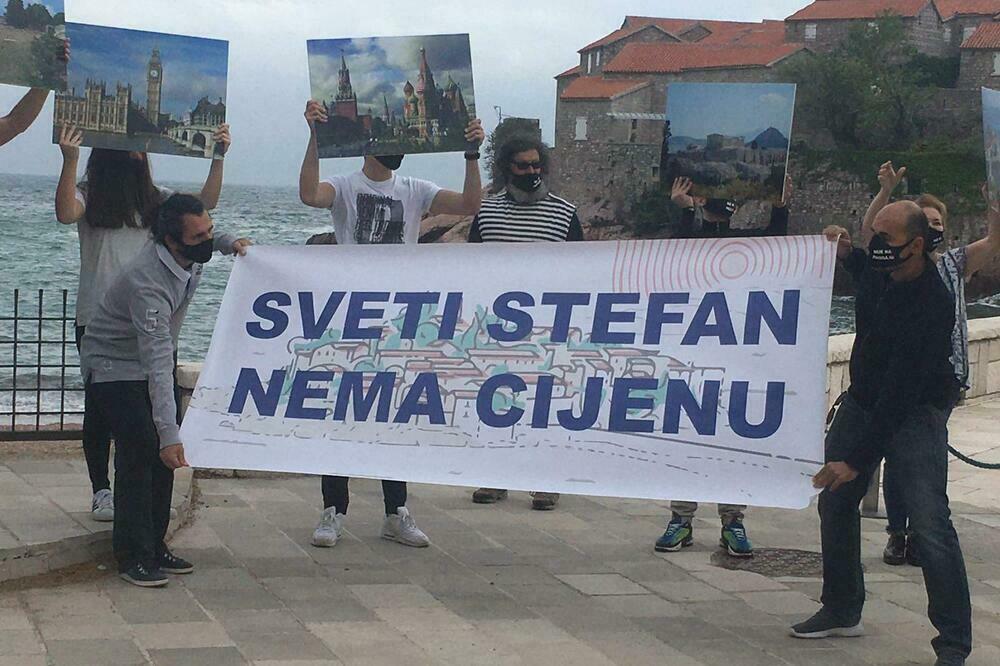 Sa jednog od ranijih protesta mještana, Foto: Vuk Lajović