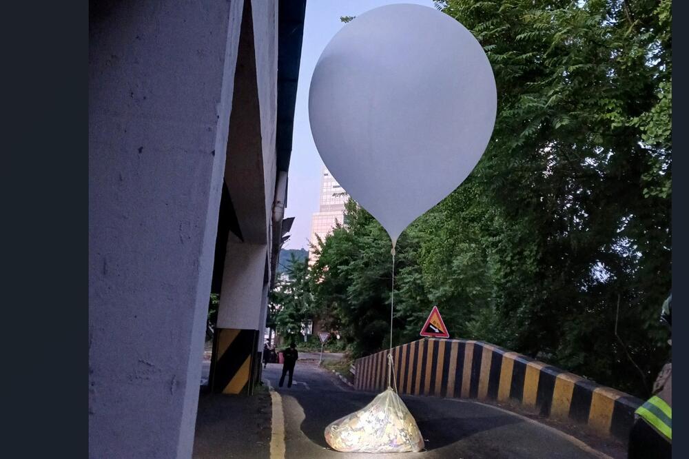 Balon za koji se vjeruje da ga je poslala Sjeverna Koreja nosi smeće: Detalj iz Inčona u Južnoj Koreji, Foto: Reuters