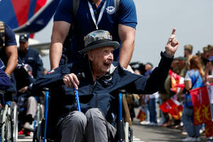 FOTO Obilježavanje Dana D: Američki ratni veterani dočekani kao...