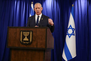 Beni Ganc podnio ostavku u vladi: Netanjahu ga pozvao da "ne...