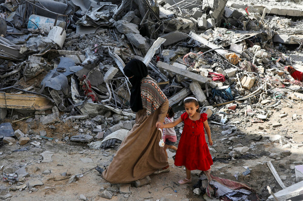 Detalj nakon izraelskog napada na izbjeglički kamp Nuseirat u Gazi, Foto: Reuters