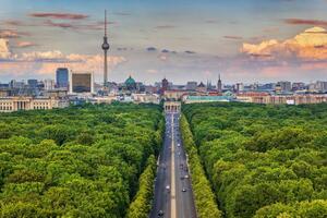 Berlin: Svi putevi vode u jedinstvenu prijestonicu