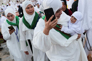 FOTO Muslimanski hodočasnici na svetom mjestu, planini Arafat:...