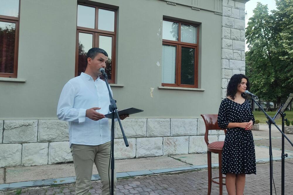 Sa proslave književnog kluba "Poenta poetika", Foto: Svetlana Mandić