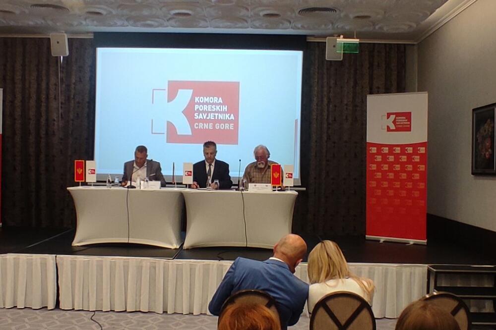 Sa potpisivanja Sporazuma, Foto: Konferencija poreskih savjetnika