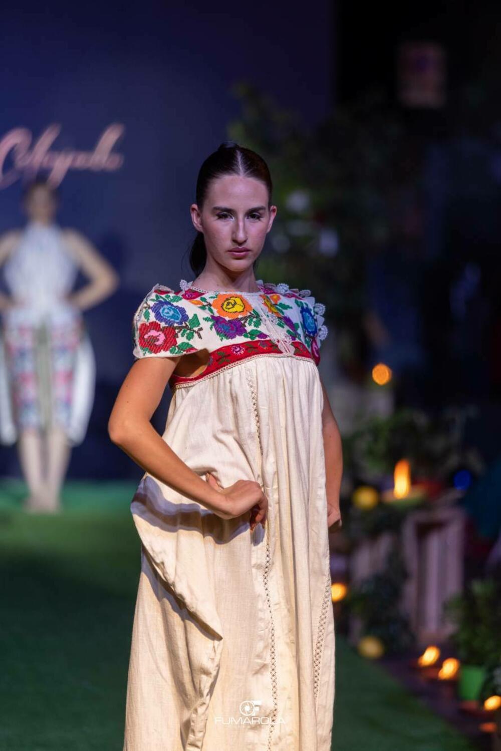 <p>Crnogorska modna dizajnerka Marina Banović, prenosi utiske sa predstavljanja modela u Italiji, a otkriva i planove za prikazivanje kolekcija u Crnoj Gori</p>