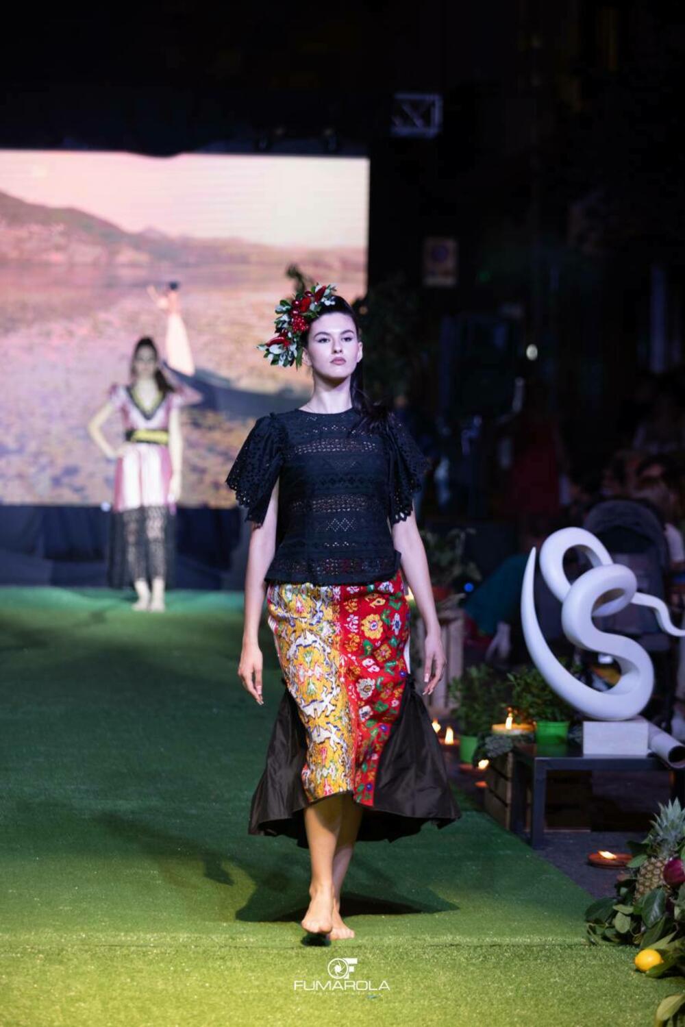 <p>Crnogorska modna dizajnerka Marina Banović, prenosi utiske sa predstavljanja modela u Italiji, a otkriva i planove za prikazivanje kolekcija u Crnoj Gori</p>