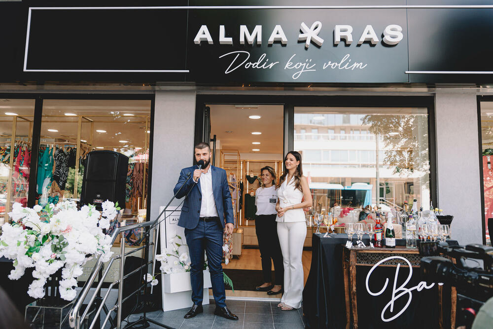 <p>S ponosom objavljujemo otvaranje novog Alma Ras maloprodajnog objekta u Podgorici, smještenog na adresi Moskovska 20.</p>