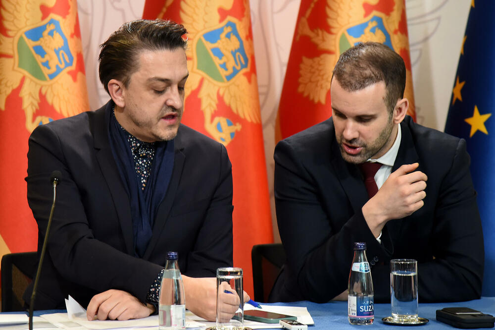 Manjak u maju pokriven trošenjem depozita: Ministar Vuković i premijer Milojko Spajić, Foto: Luka Zekovic
