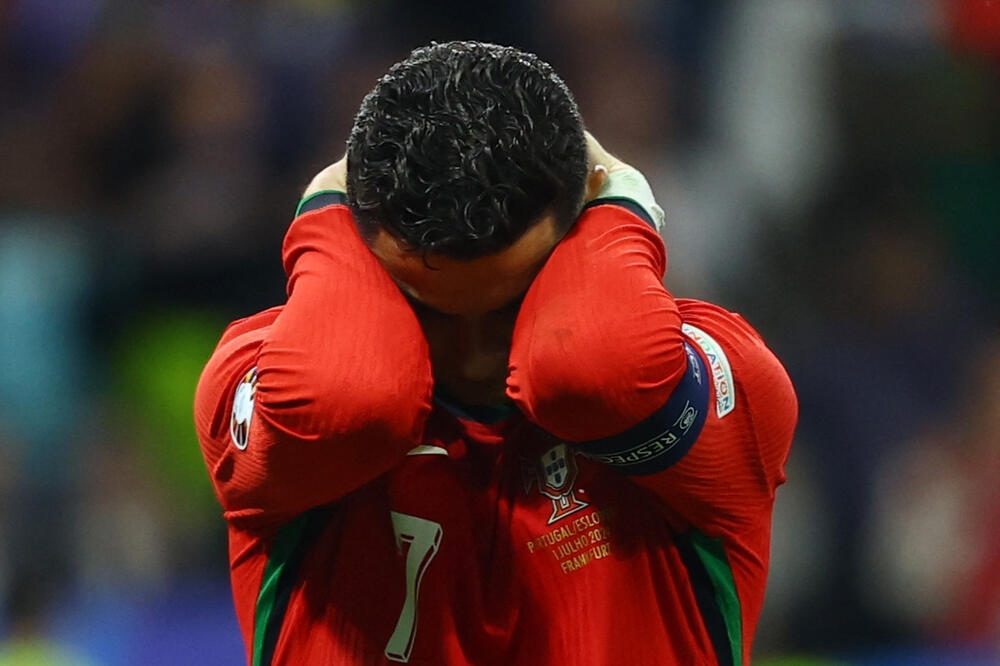 Izvinjavao se navijačima, golman Košta se pobrinuo da ne bude tragičar: Kristijano Ronaldo, Foto: Kai Pfaffenbach