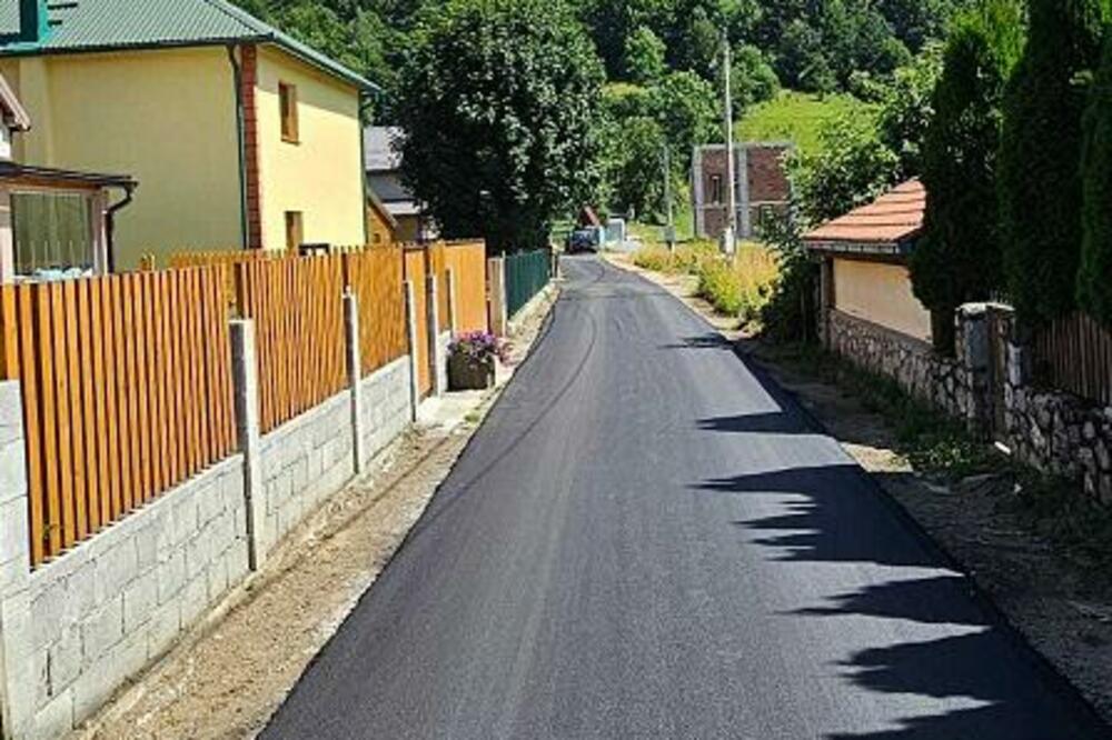 Jedna od asfaltiranih ulica, Foto: Dragana Šćepanović