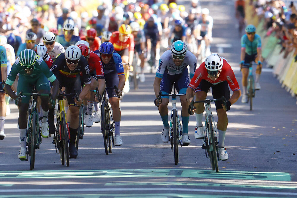 Grunevegen je sjajnim sprintom prvi ušao u Dižon, Foto: REUTERS