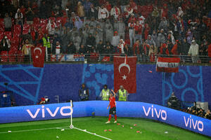 Euforija u Turskoj pred četvrtfinale sa Holandijom, Erdogan stiže...