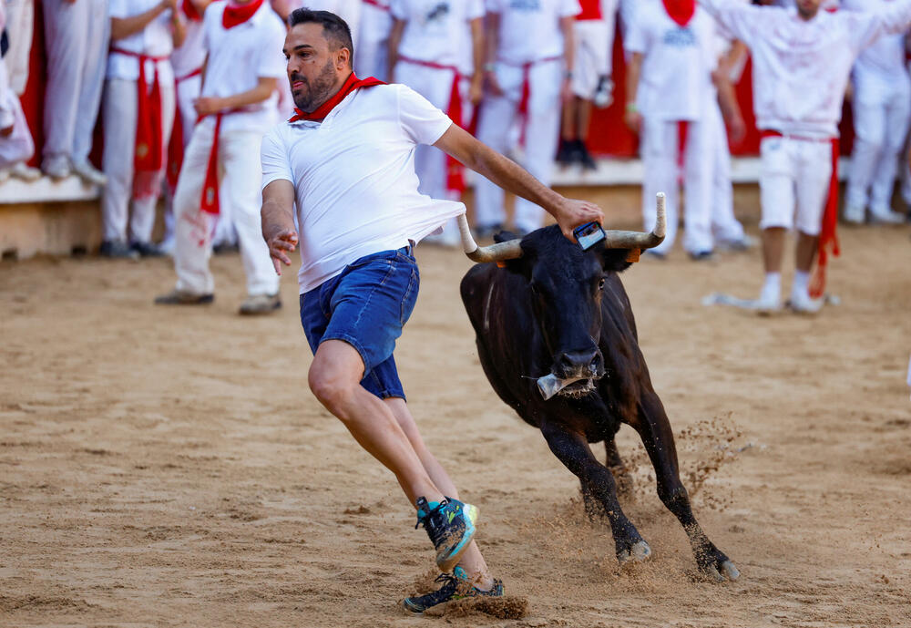 <p>Festival je ovjekovječio slavni Ernest Hemingvej u romanu "Sunce se ponovo rađa".</p>