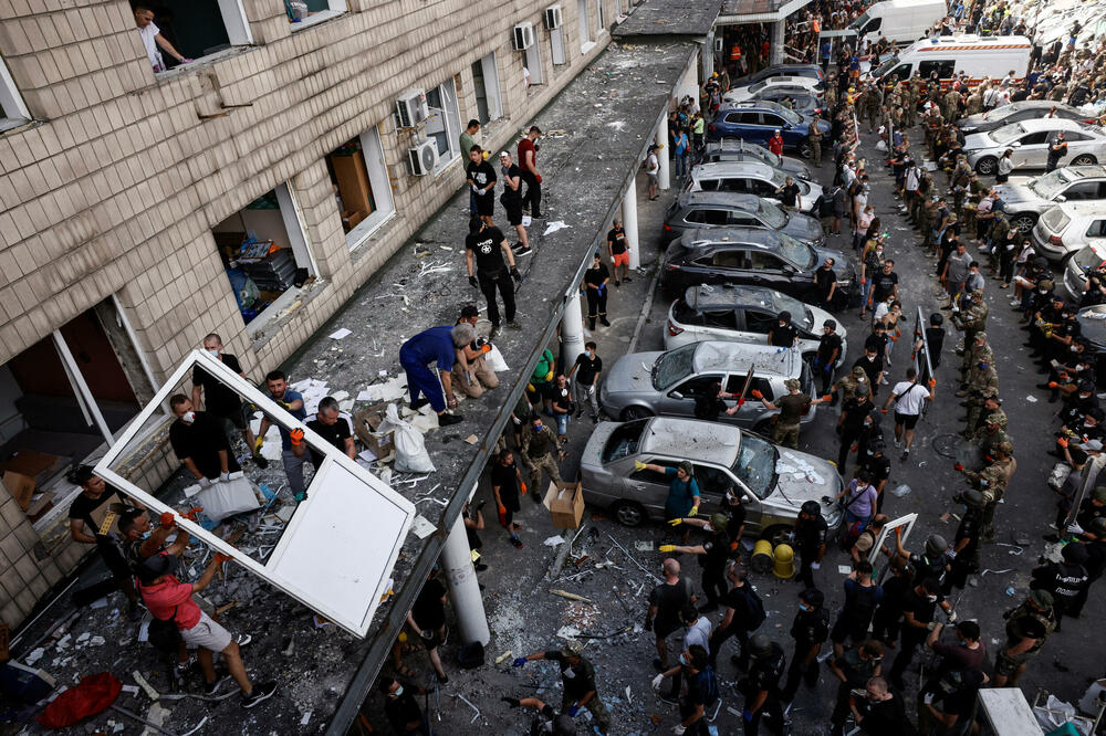 Detalj nakon napada na dječju bolnicu, Foto: Reuters