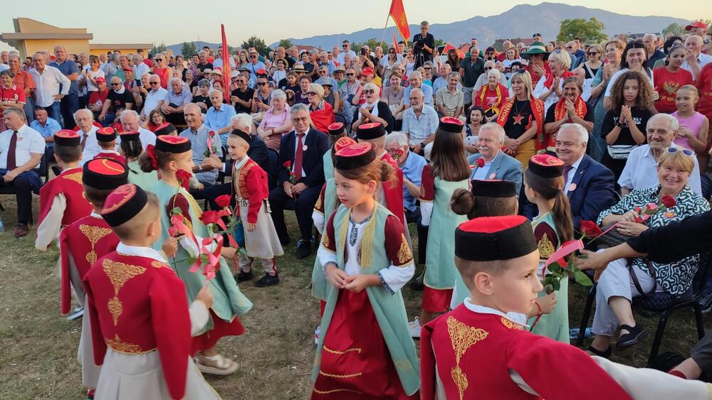 <p>U Nikšiću održana akademija „Crvena ruža slobode“</p>