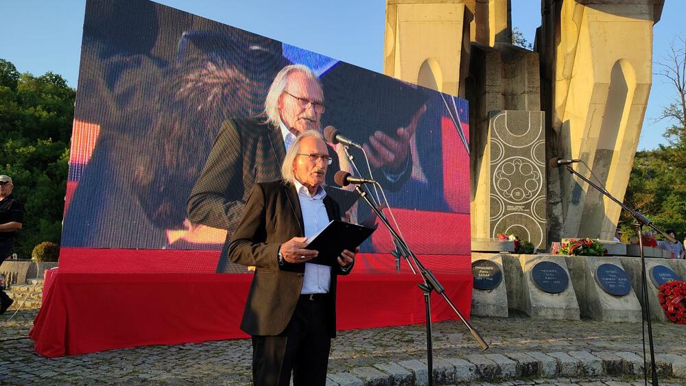 <p>U Nikšiću održana akademija „Crvena ruža slobode“</p>