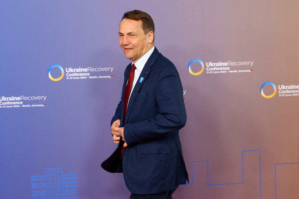 Šikorski, Foto: Reuters