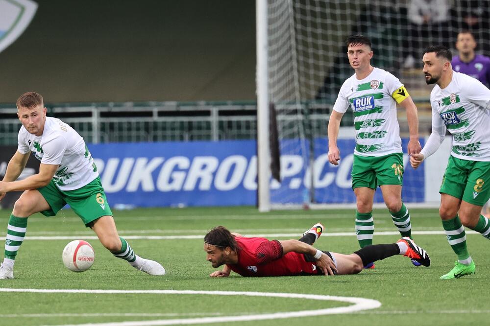 Draško Božović na prvom meču sa TNS-om, Foto: The New Saints of Oswestry Town FC/Facebook