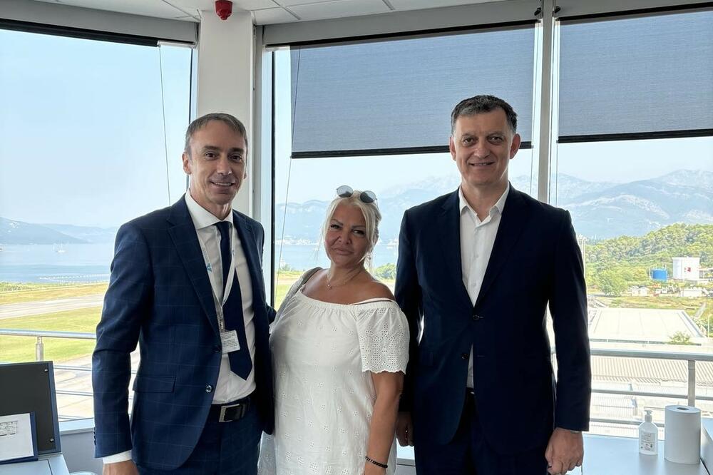 Rajko Uskoković, Alisa Dogramadžieva i Željko Komnenović, Foto: Opština Tivat