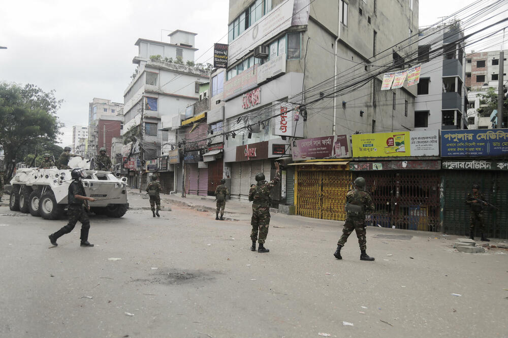 Vojska na ulicama Bangladeša, Foto: REUTERS