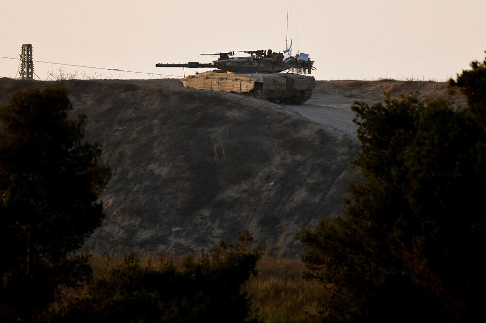 Izraelski tenk na granici s Gazom, Foto: Reuters