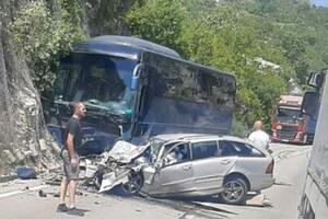 Saobraćajna nesreća na putu Podgorica-Nikšić: Poginula jedna osoba