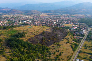Lokalizovan požar na brdu Gorica, Injac i Rakčević obišli teren