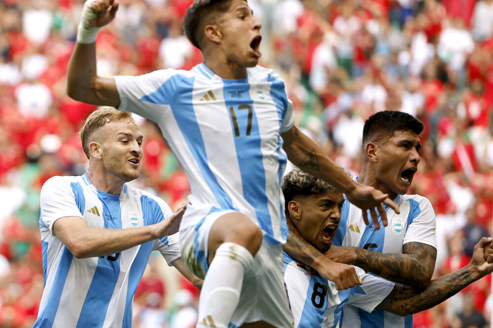 U Sent Etjenu se igralo dok Argentina ne da gol, ali je VAR demantovao glavnog sudiju iz Švedske, Foto: REUTERS